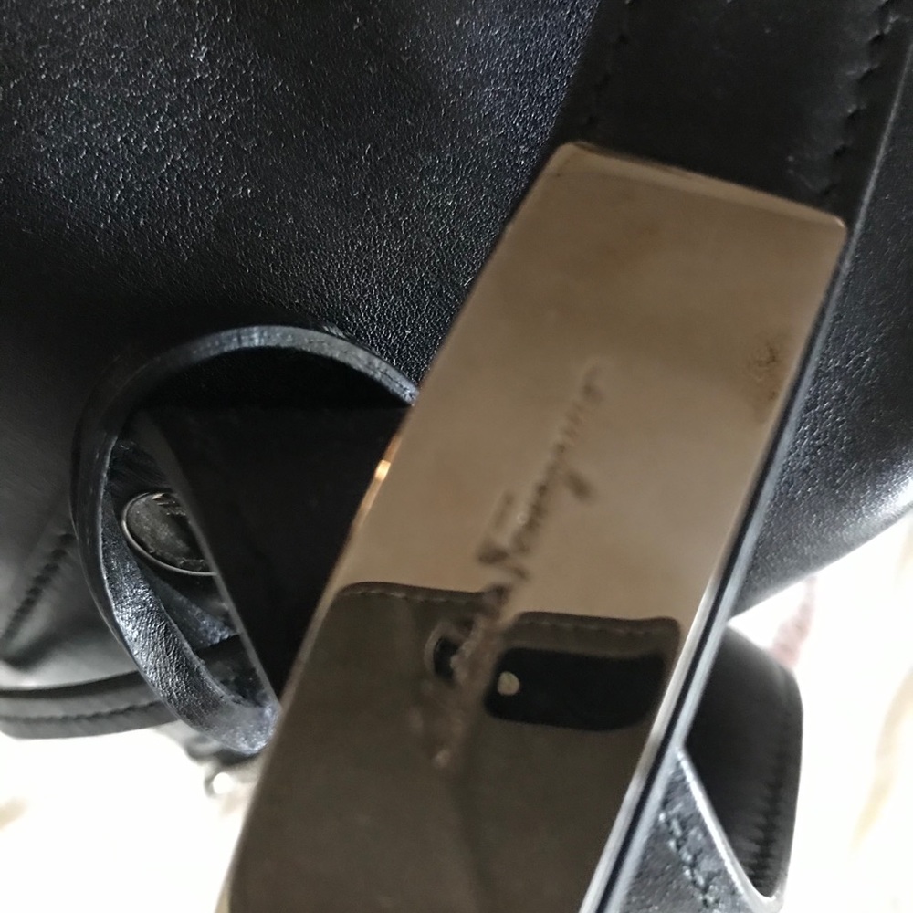 Salvatore Ferragamo Purse - Picture 5 of 16